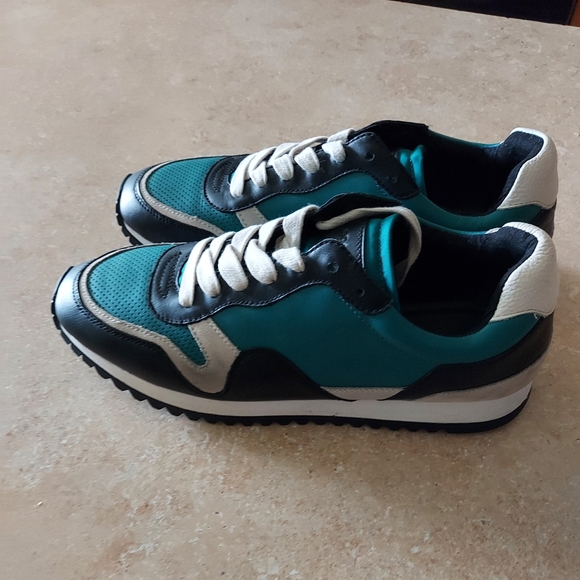 Designer shoes - Picture 3 of 4